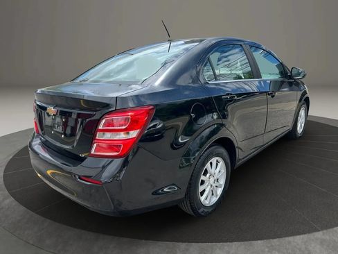 Used 2017 Chevrolet Sonic LT w/ Convenience Package FWD image 5