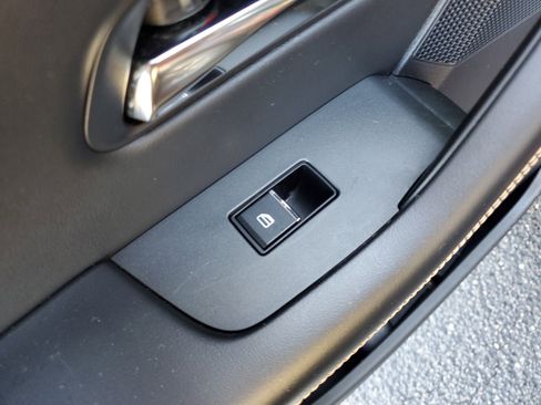 Used 2024 MAZDA CX-90 Plug-In Hybrid w/ Premium Pkg image 17