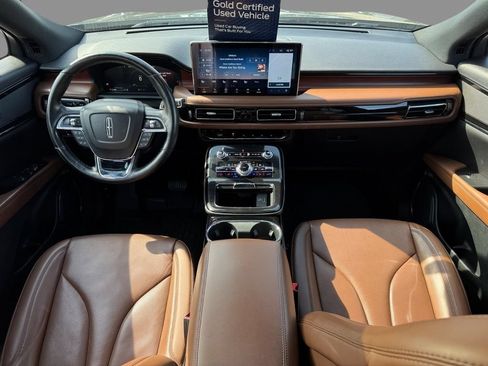 Certified 2022 Lincoln Nautilus Reserve AWD/4WD image 10