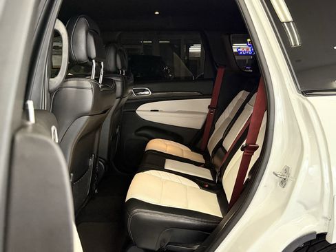 Used 2021 Jeep Grand Cherokee Trackhawk image 26