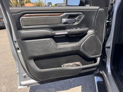 Used 2019 RAM 1500 Laramie image 15