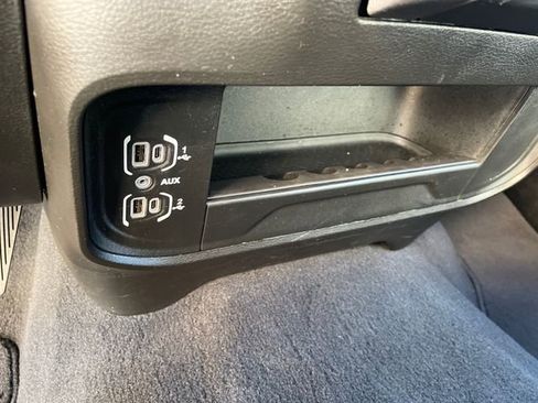 Used 2024 RAM 2500 Big Horn w/ Bed Utility Group image 34