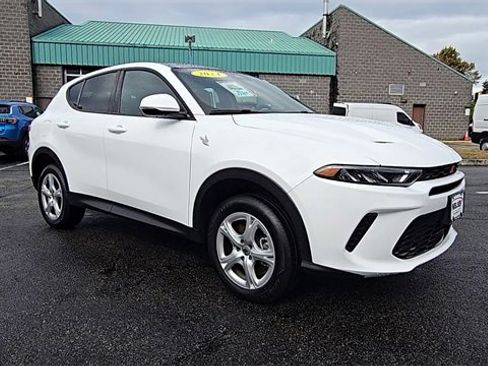 Used 2024 Dodge Hornet GT image 5