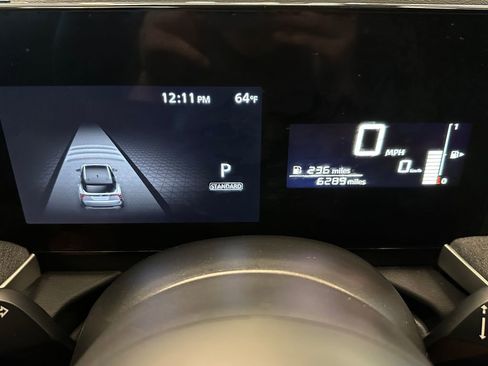 Used 2025 Nissan Kicks SV FWD image 10