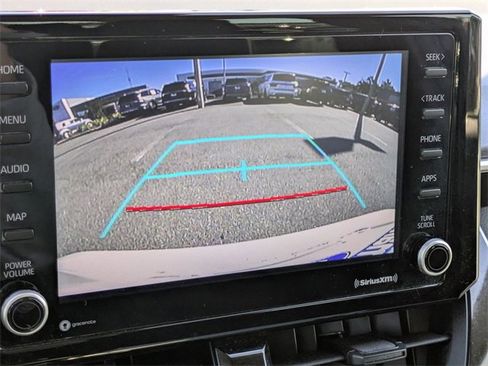 Used 2022 Toyota Corolla LE image 18