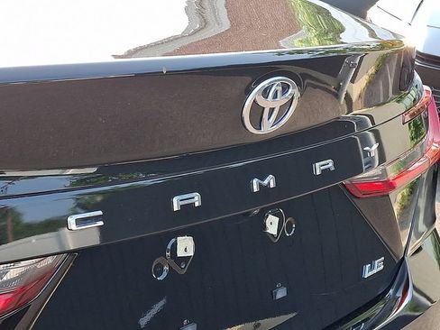 Used 2025 Toyota Camry LE FWD image 27