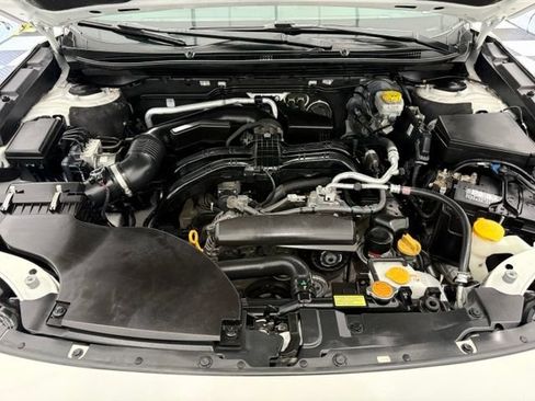 Used 2023 Subaru Outback Premium AWD/4WD image 9