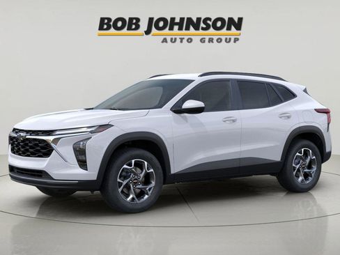 New 2026 Chevrolet Trax LT image 2