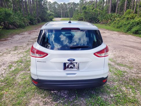 Used 2015 Ford Escape S FWD image 5