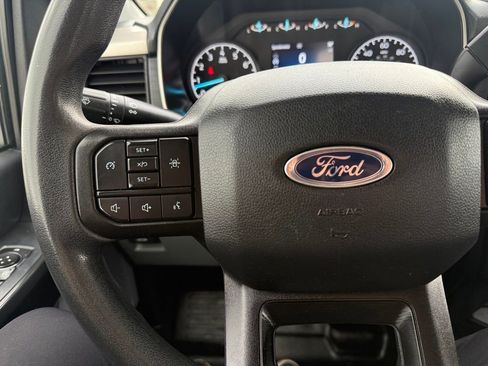 Used 2022 Ford F150 XL w/ Trailer Tow Package image 12