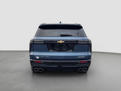 Used 2025 Chevrolet Traverse High Country w/ LPO, Floor Liner Package AWD/4WD image 5