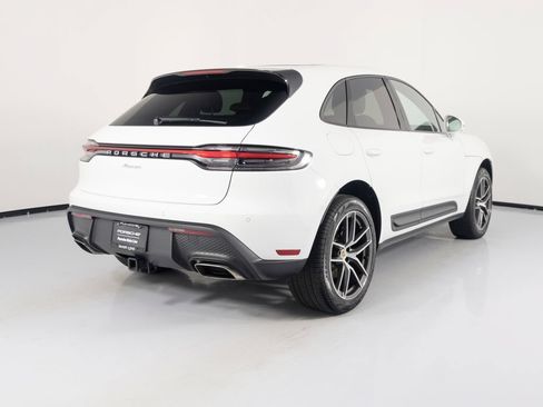 Certified 2026 Porsche Macan AWD/4WD image 11