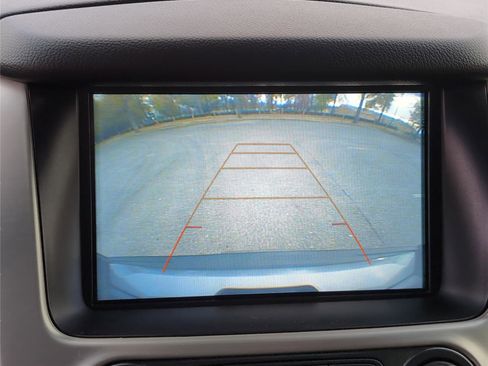 Used 2019 GMC Yukon XL SLT w/ Open Road Package image 18