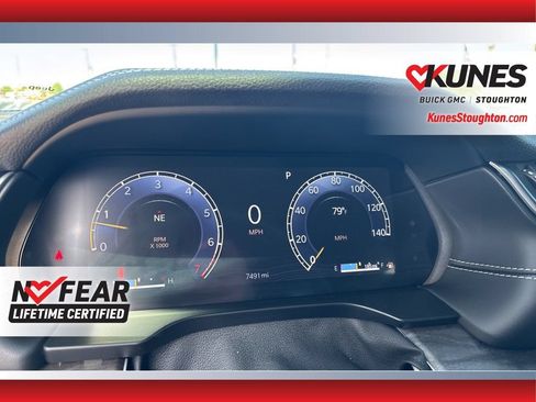 Used 2025 Jeep Grand Cherokee Limited w/ Luxury Tech Group II AWD/4WD image 15