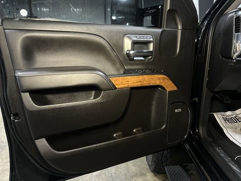 Used 2019 Chevrolet Silverado 2500 High Country w/ Duramax Plus Package image 15