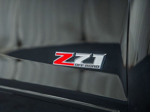 Used 2017 Chevrolet Silverado 1500 LTZ Z71 w/ LTZ Plus Package image 22