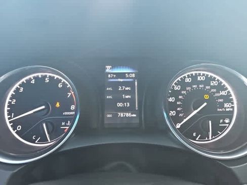 Used 2020 Toyota Camry SE image 12