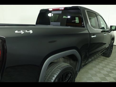 Used 2023 GMC Sierra 1500 SLT w/ SLT Convenience Package image 23