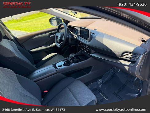 Used 2023 Nissan Rogue SV AWD/4WD image 19