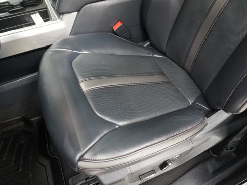 Used 2022 Ford F250 Platinum w/ Tremor Off-Road Package AWD/4WD image 13