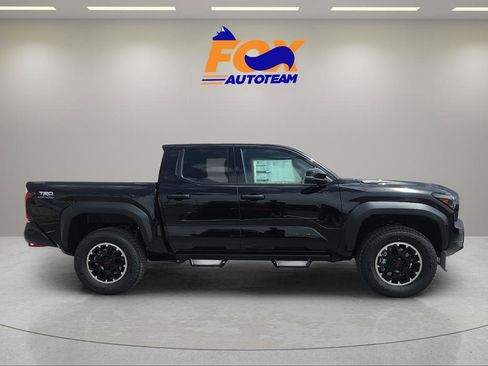 New 2026 Toyota Tacoma TRD Off-Road AWD/4WD image 5