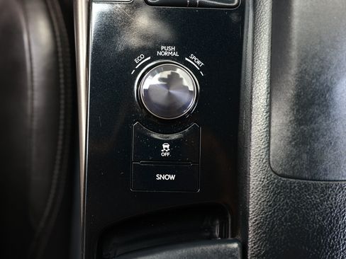 Used 2014 Lexus IS 350 AWD image 41