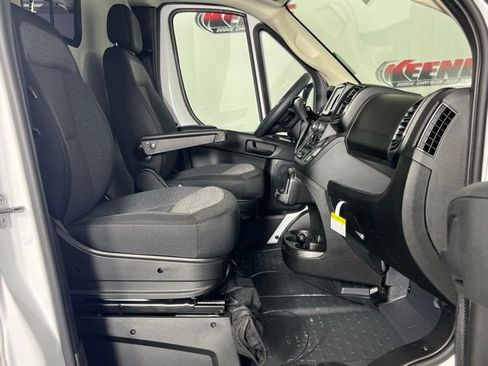 New 2026 RAM ProMaster 2500 w/ Convenience Group image 25
