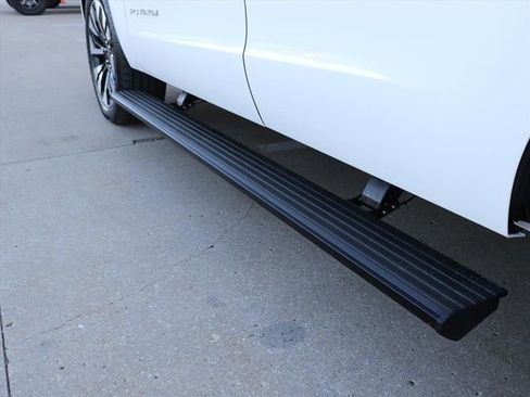 New 2025 Ford Expedition Platinum w/ Platinum Ultimate Package image 8