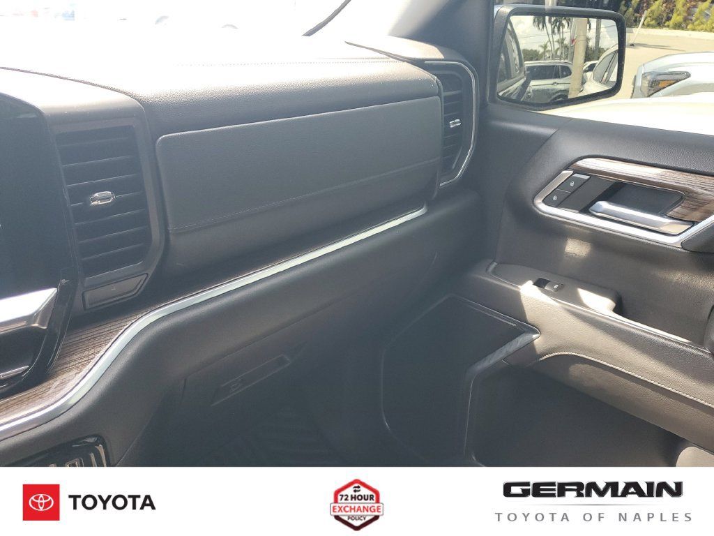 Used 2022 Chevrolet Silverado 1500 LT AWD/4WD image 35