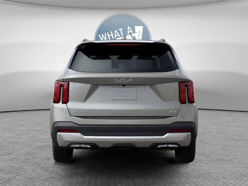 New 2026 Kia Sorento S w/ S Panoramic Sunroof Package image 13