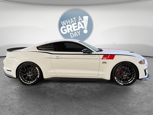 Used 2018 Ford Mustang GT w/ GT Performance Package RWD image 2