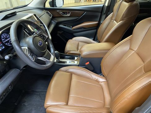 Used 2025 Subaru Ascent Touring w/ Popular Package #2 image 19