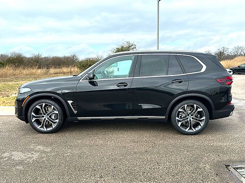 New 2026 BMW X5 xDrive50e AWD/4WD image 5