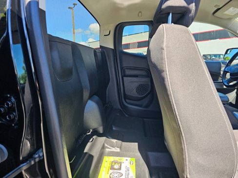 Used 2022 Chevrolet Colorado LT w/ Fleet Safety Package RWD image 13