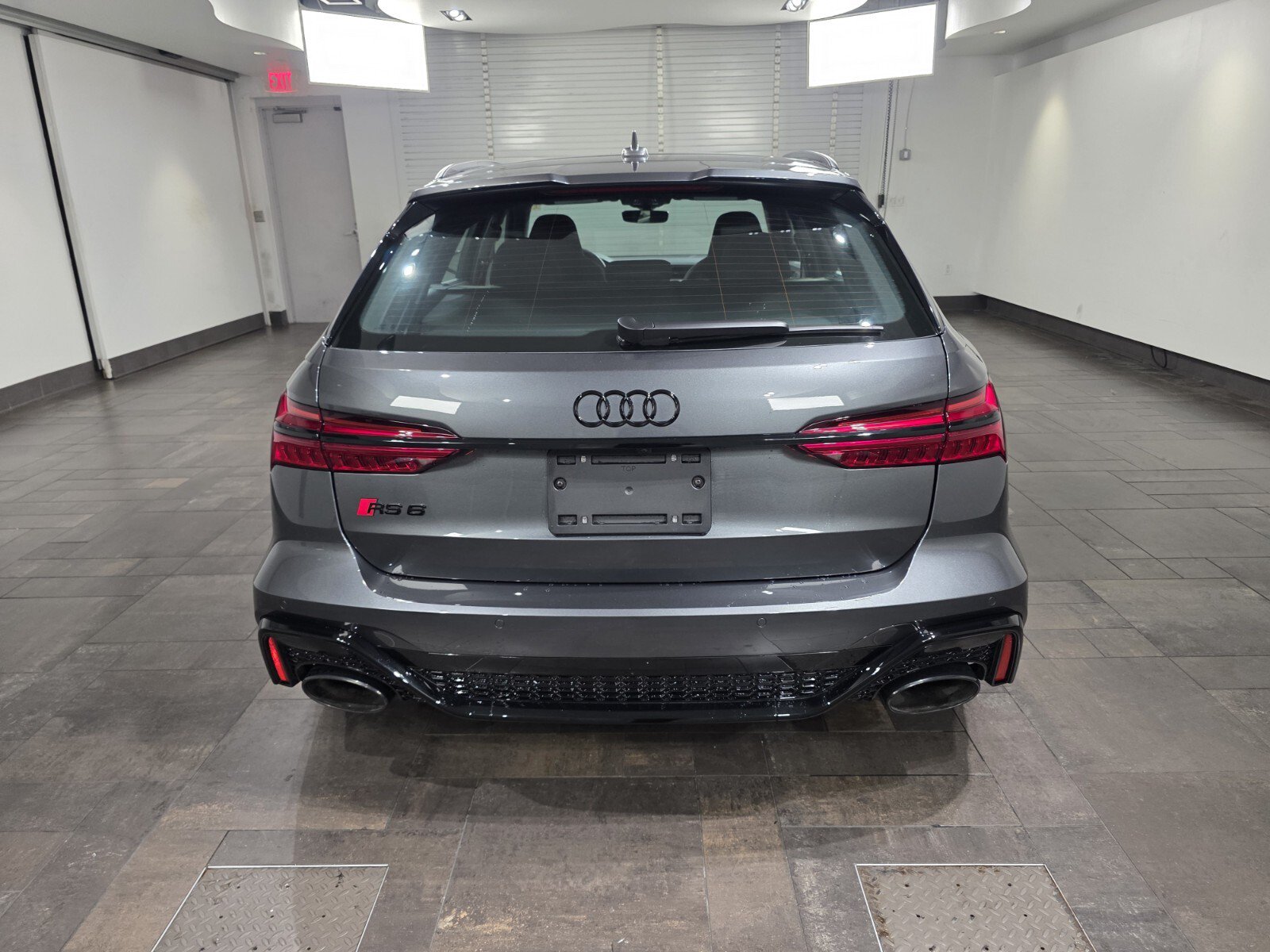 Used 2024 Audi RS 6 performance AWD/4WD image 5