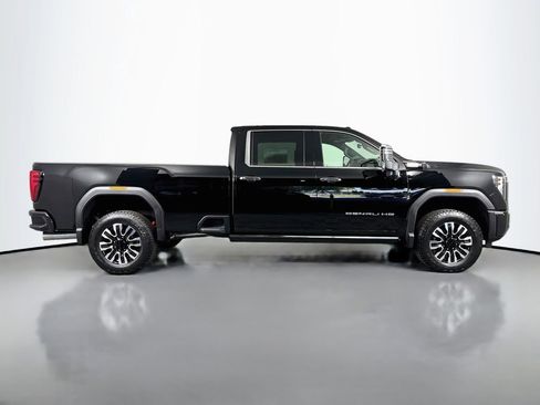New 2026 GMC Sierra 3500 Denali Ultimate AWD/4WD image 8
