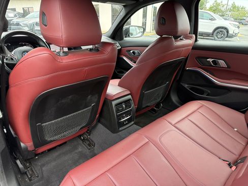Certified 2022 BMW 330i Sedan w/ M Sport Package RWD image 19