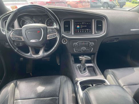 Used 2020 Dodge Charger SXT w/ Leather Interior Group RWD image 7