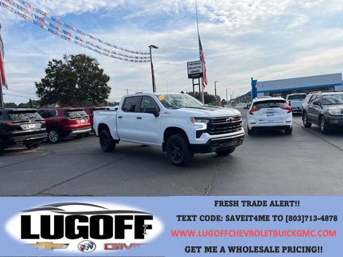Used 2022 Chevrolet Silverado 1500 LT Trail Boss w/ Convenience Package II image 1