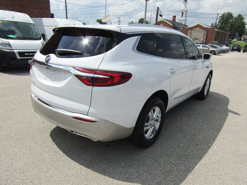 Used 2020 Buick Enclave Essence w/ Trailering Package, 5000 lbs. FWD image 3