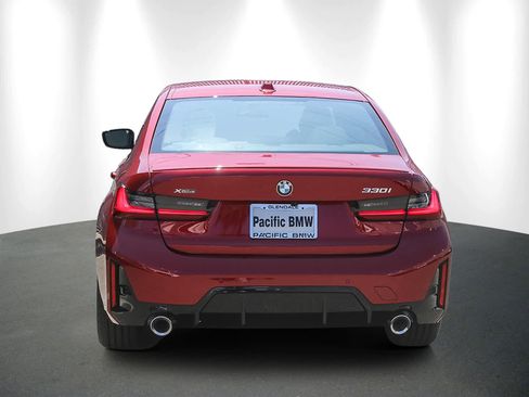 Used 2025 BMW 330i xDrive Sedan image 5