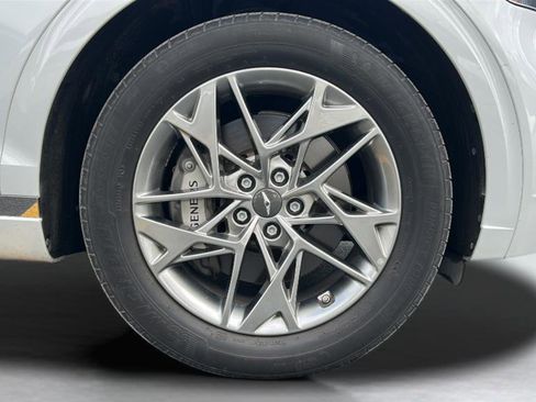 Used 2025 Genesis GV70 2.5T AWD/4WD image 33