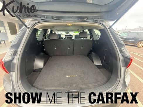 Used 2019 Hyundai Santa Fe SEL image 17