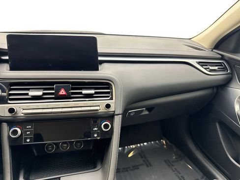Used 2025 Genesis G70 2.5T RWD image 54