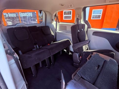 Used 2016 Dodge Grand Caravan SE w/ Quick Order Package 29E SE image 15