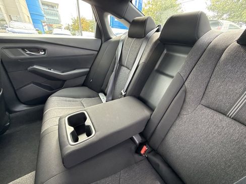 Used 2025 Honda Accord Sport image 31