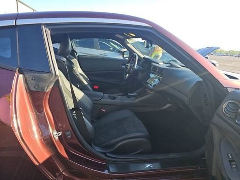Used 2025 Nissan Z Performance w/ Floor Mat Package RWD image 10