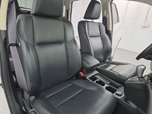 Used 2016 Honda CR-V Touring image 10