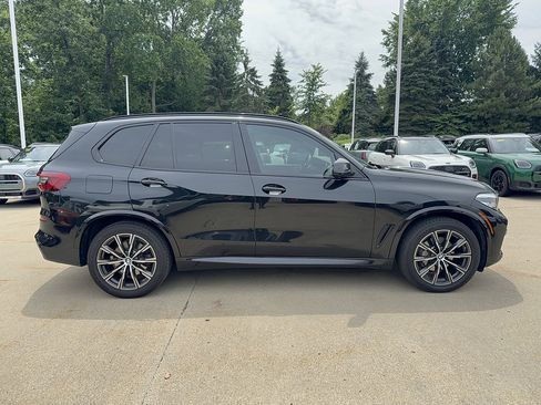 Used 2019 BMW X5 xDrive40i w/ M Sport Package AWD/4WD image 4