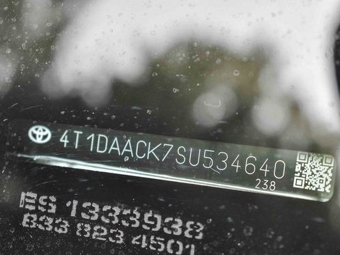 Used 2025 Toyota Camry Hybrid image 28